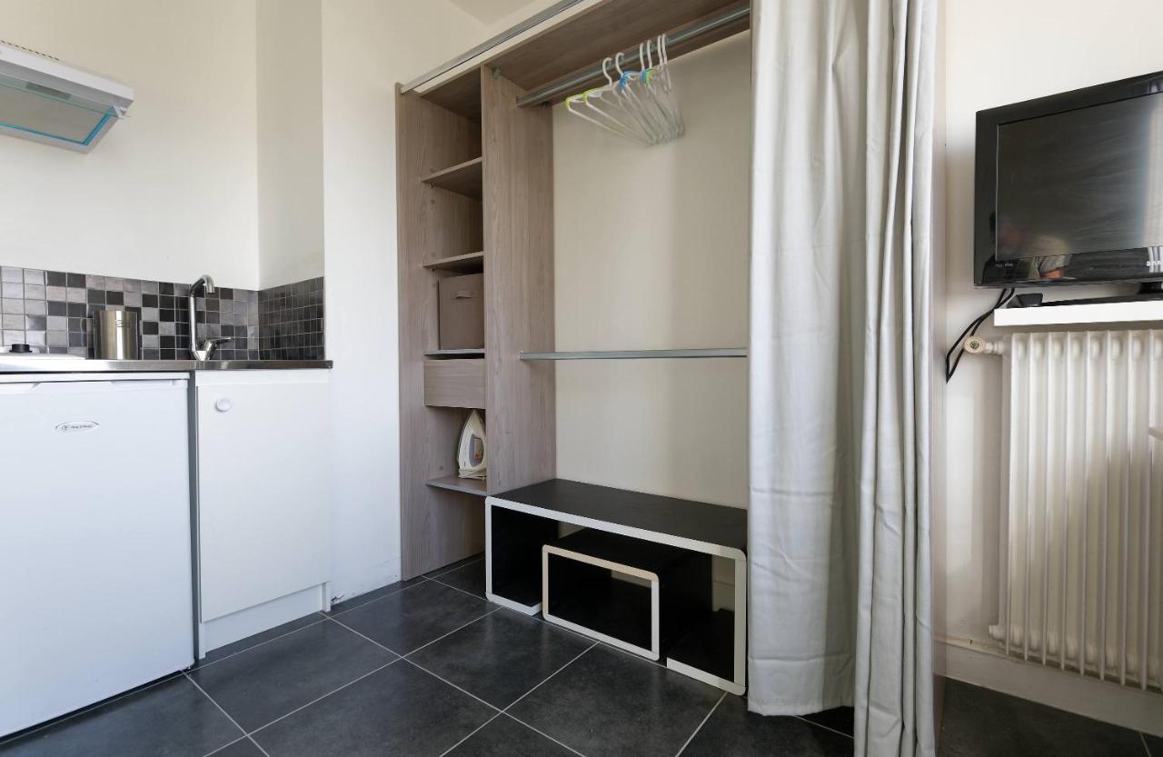 Studio A 300 Metres De La Gare Et 25 Minutes De Paris En Train Melun Luaran gambar