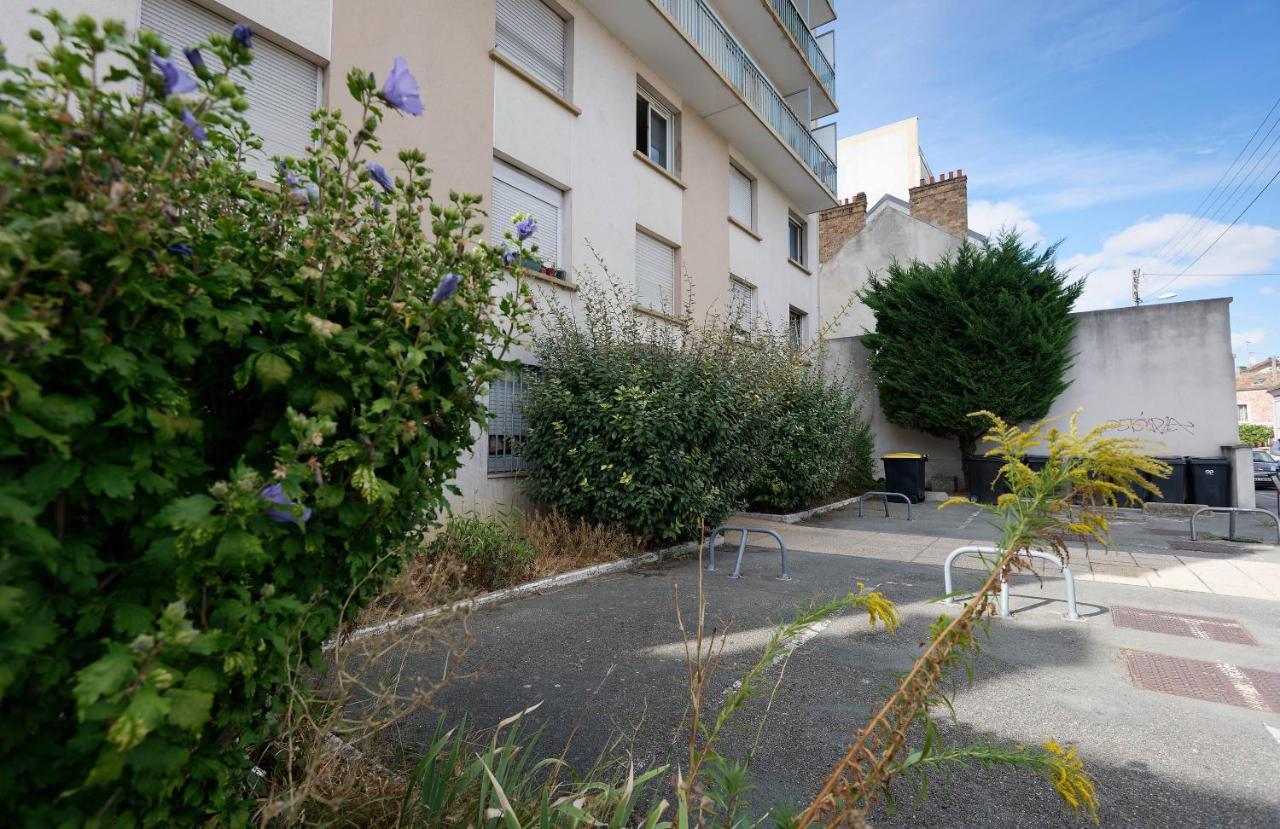 Studio A 300 Metres De La Gare Et 25 Minutes De Paris En Train Melun Luaran gambar
